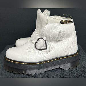 Dr Martens Women's White Leather Devon Heart Platform Boots Size 7